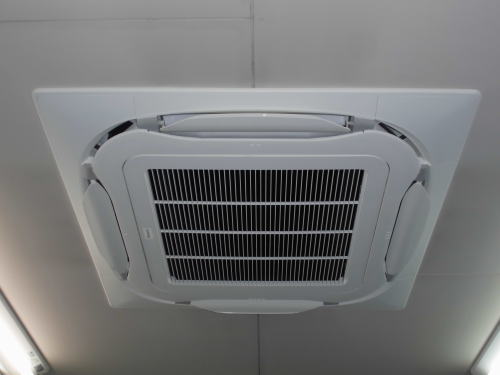 �������i�H��j�̃G�A�R���C�U�����ʐ^